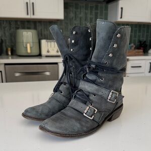 Trouve Sabrina Leather Combat Lace Up Boots